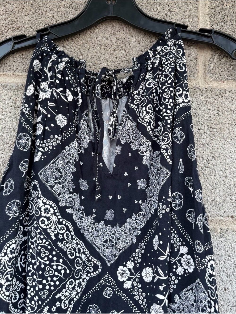 Loft Sleeveless Sundress Med Navy Bandana Print Racer Neck Pockets Keyhole Back - Picture 8 of 11